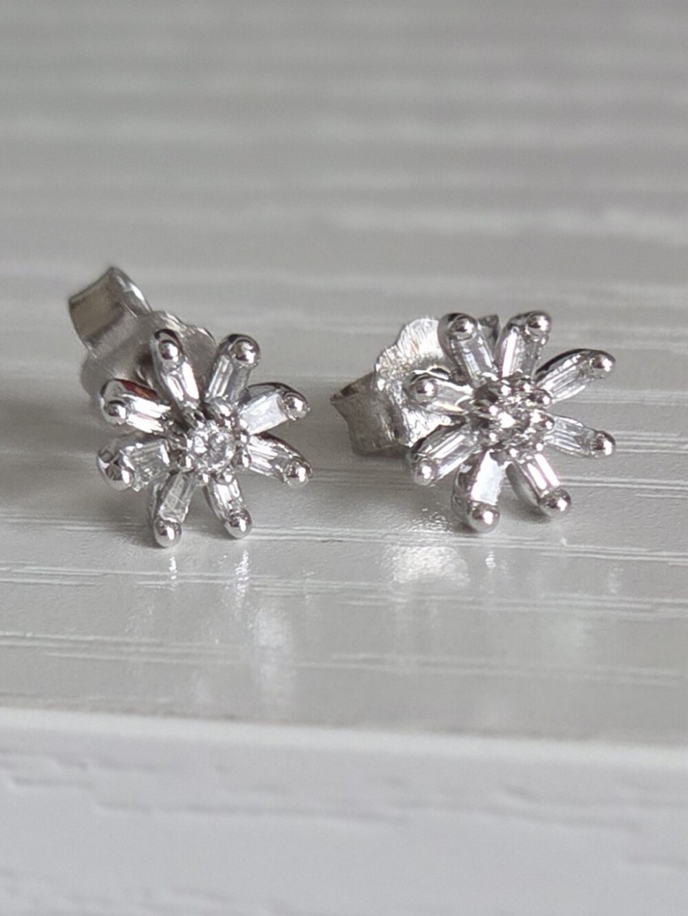 10K White Gold Floral Stud Earrings with Natural Diamonds